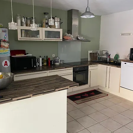 Séjour chez l'habitant Dans La Maison De Loïc Vénissieux